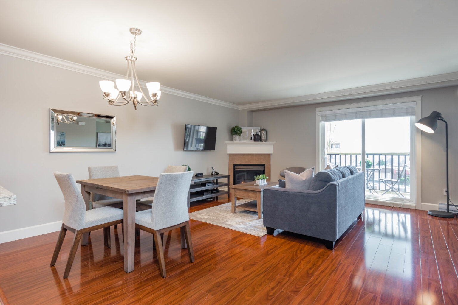 Ellesmere Avenue Highstreet