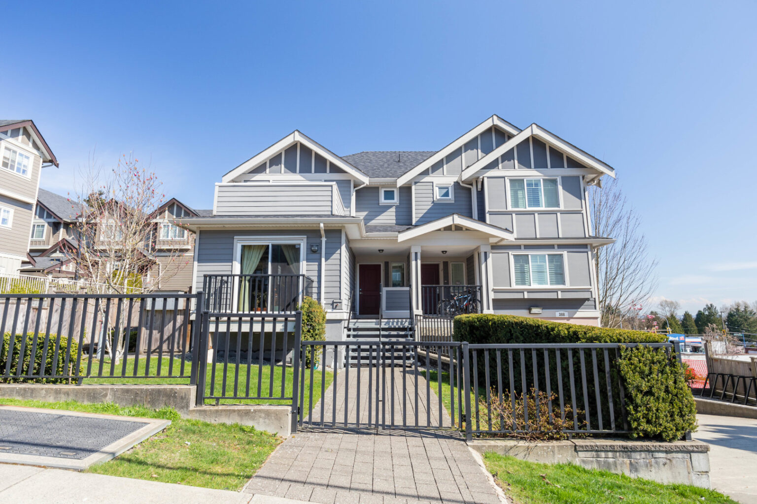 Ellesmere Avenue Highstreet